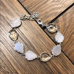 Beautiful Color Bar Kendra Scott Necklace!